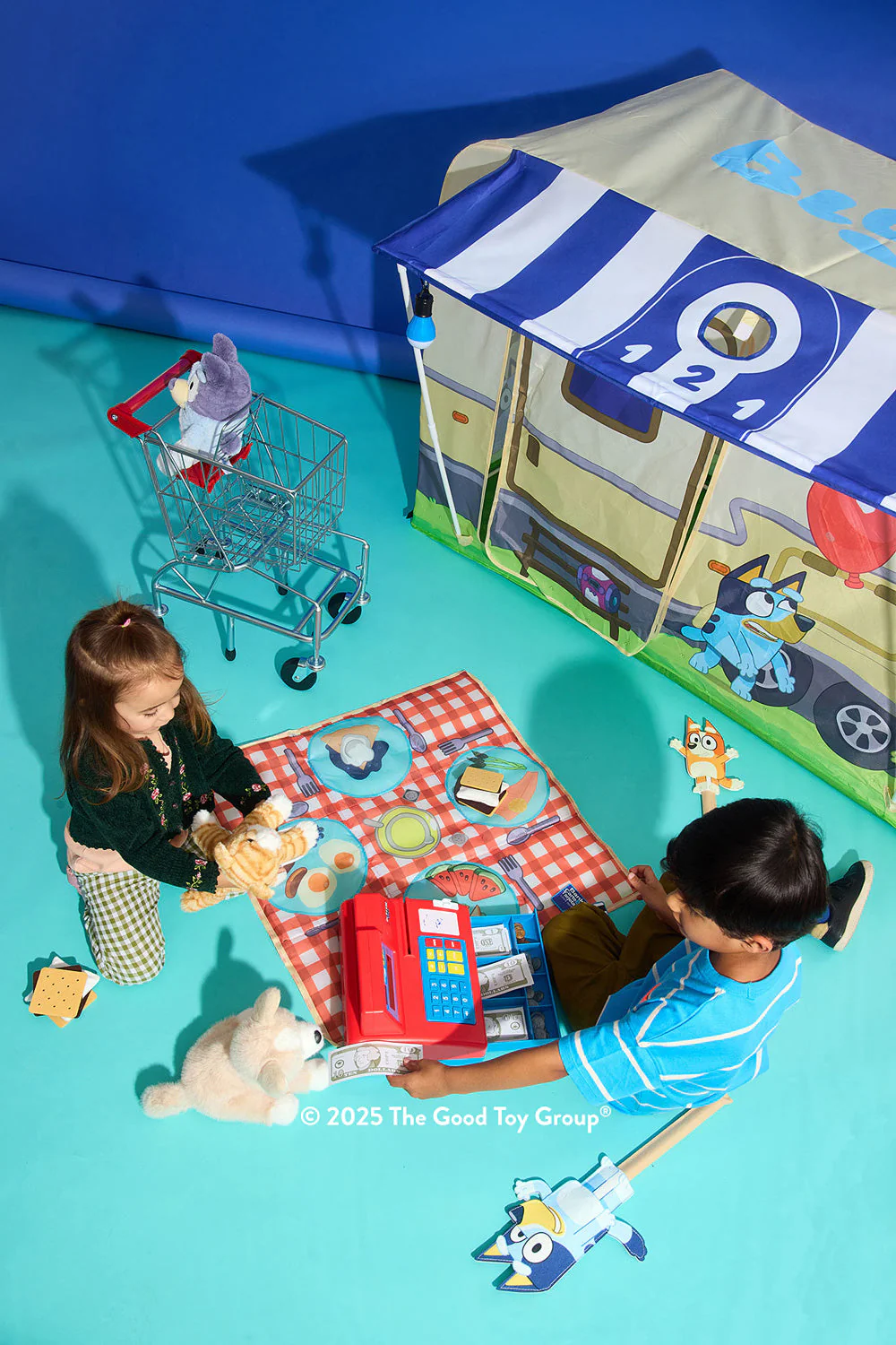 Bluey Camping Activity Fort - Image 5