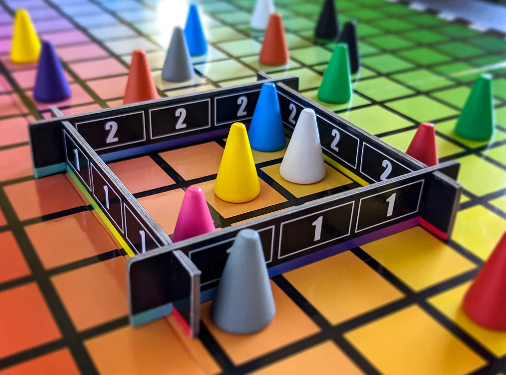 Hues and Cues Board Game - Image 3