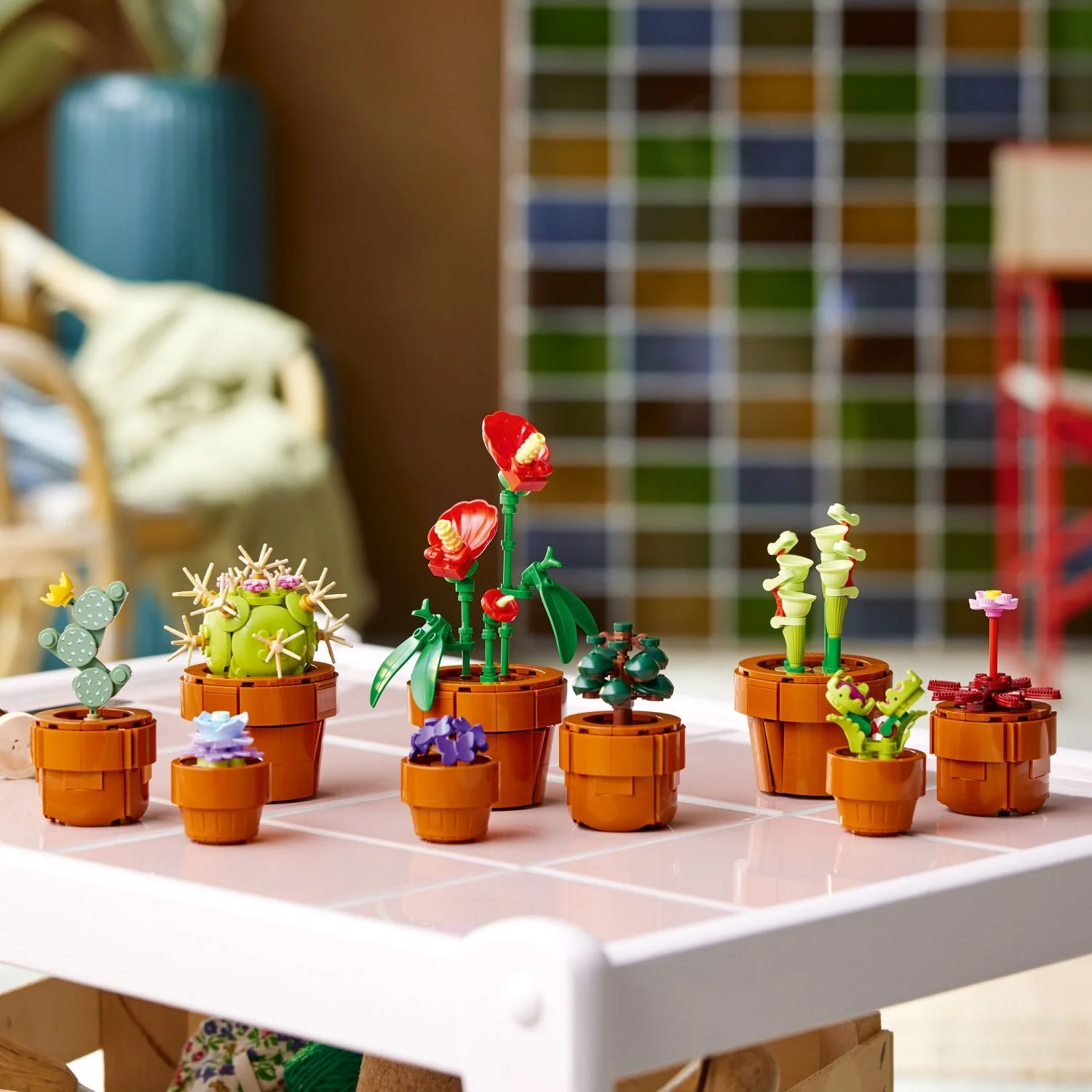 LEGO® Icons: Tiny Plants - Image 10