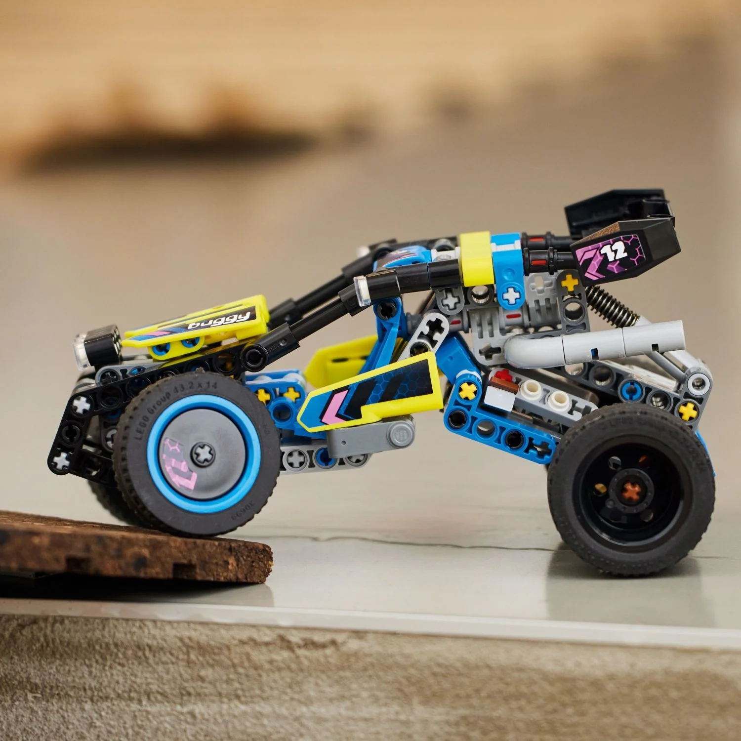 LEGO® Technic: Off-Road Race Buggy - Image 5