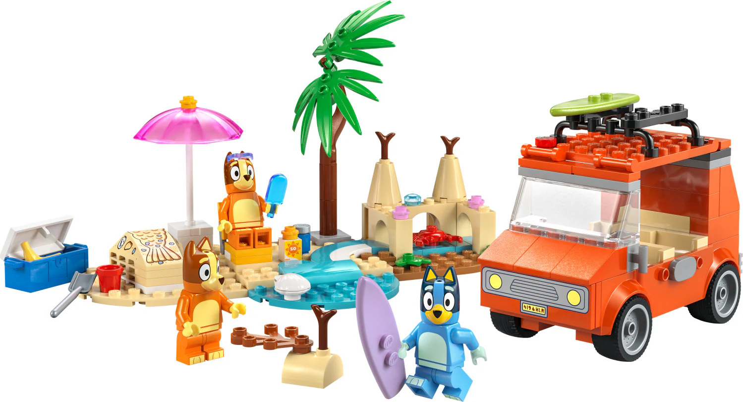 LEGO Bluey: Bluey's Beach & Family Car Trip - Image 2