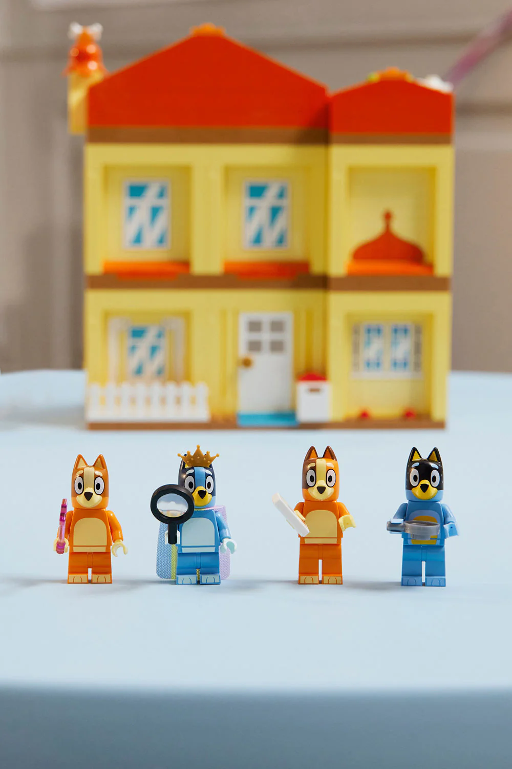 LEGO BLUEY Bluey's Family House - Image 11