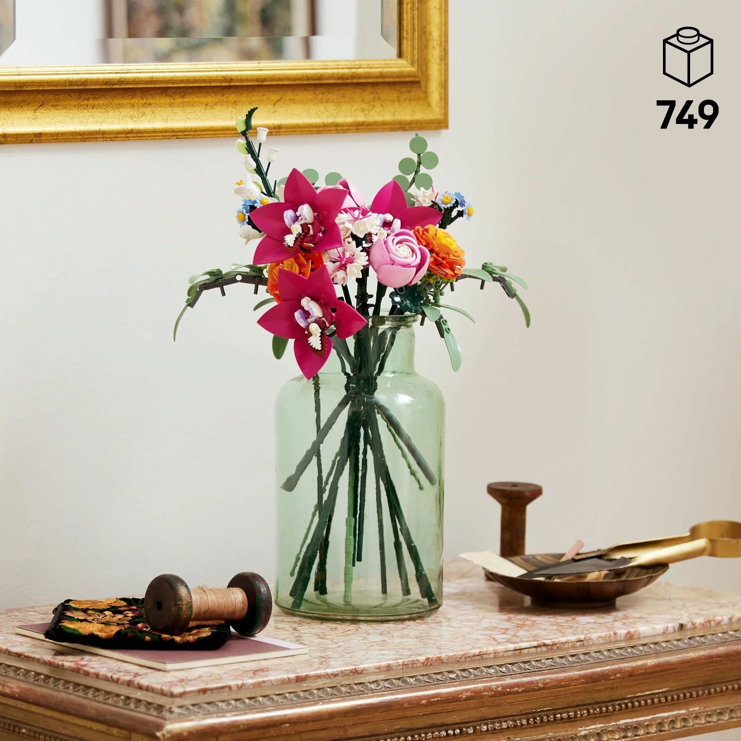 LEGO Botanicals: Pretty Pink Flower Bouquet - Image 3