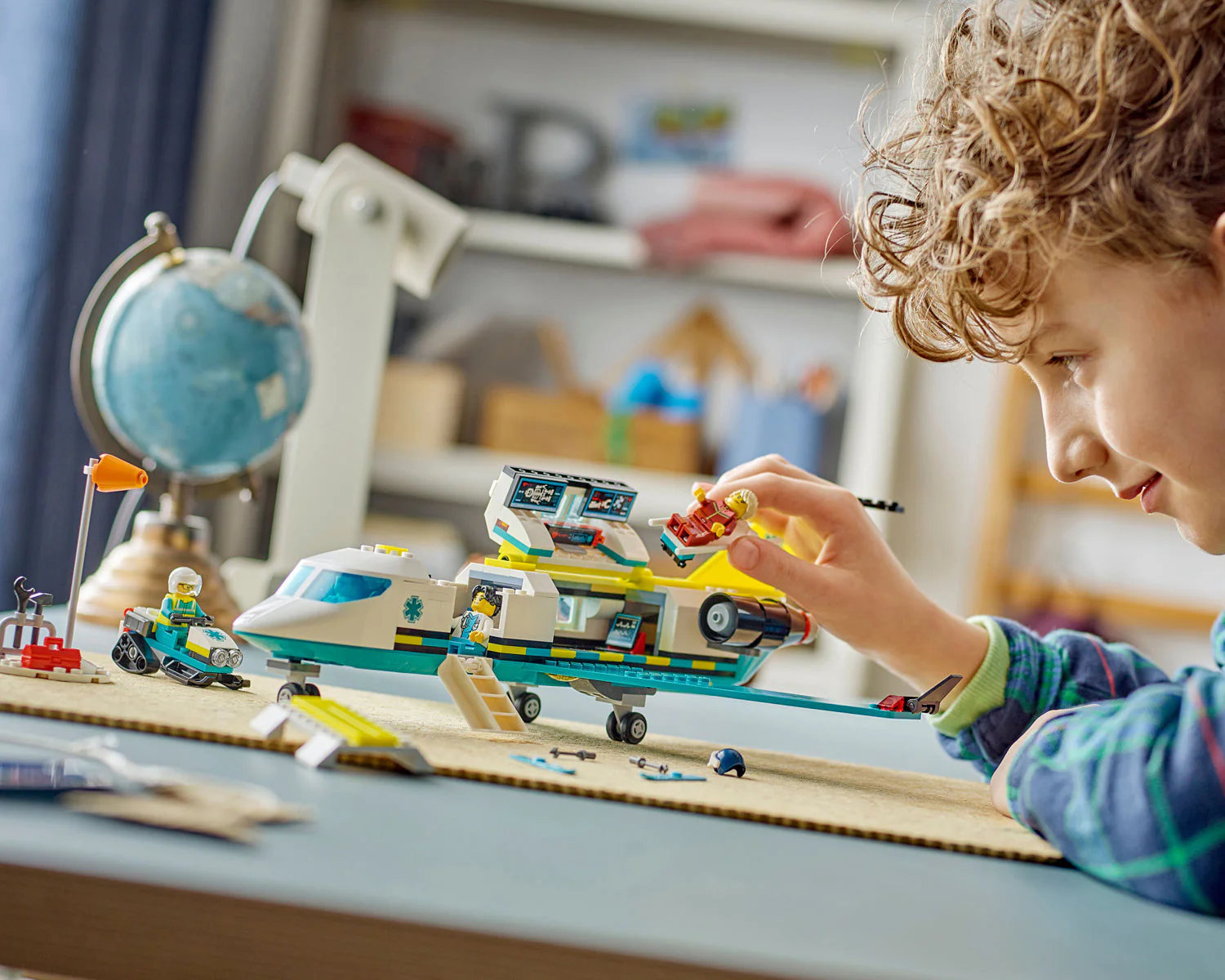 LEGO CITY Air Ambulance - Image 4