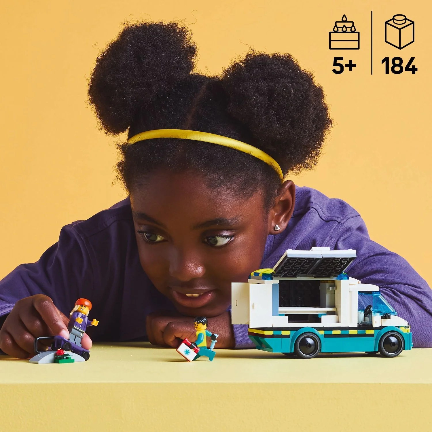 LEGO City Great Vehicles: Emergency Ambulance - Image 3