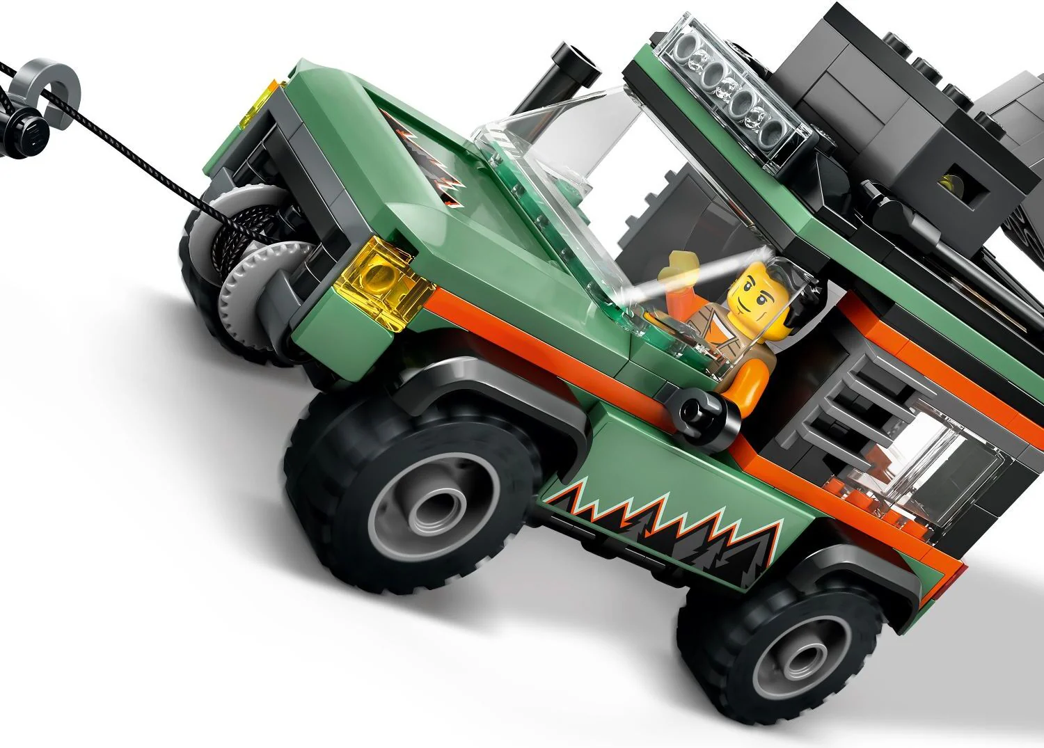 LEGO City Great Vehicles: Off-Road 4x4 Mountain Truck - Image 4