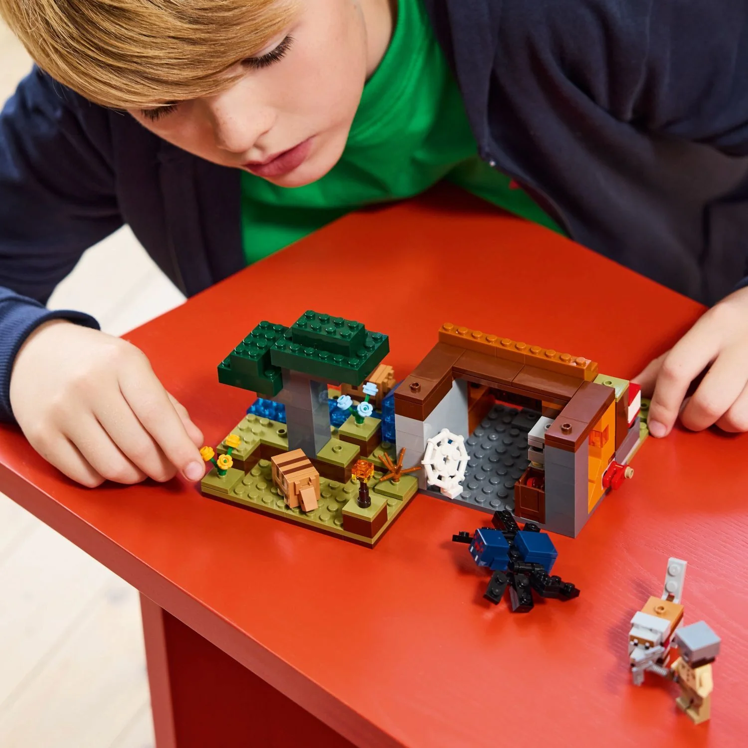 LEGO Minecraft: The Armadillo Mine Expedition - Image 7