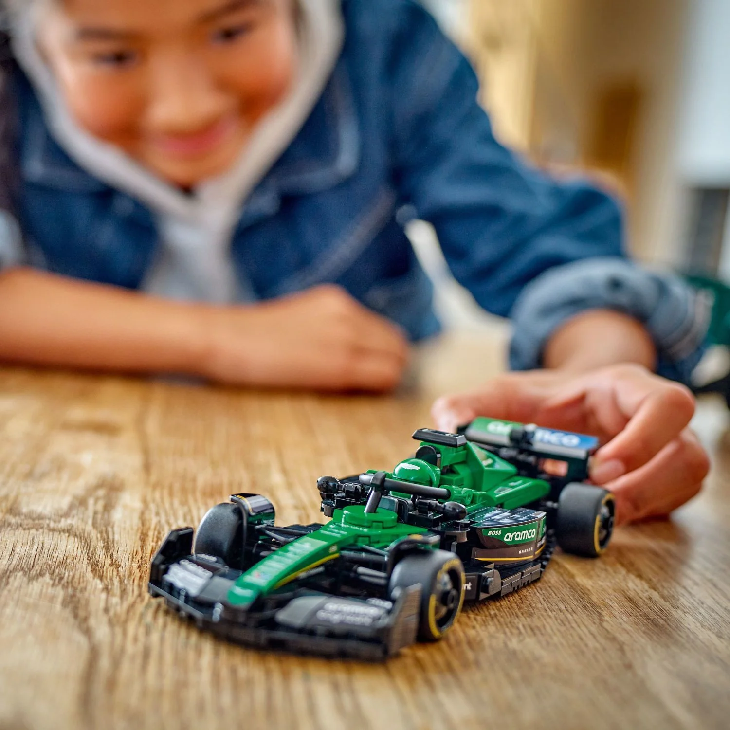 LEGO Speed Champions: Aston Martin Aramco F1® AMR24 Race Car - Image 7