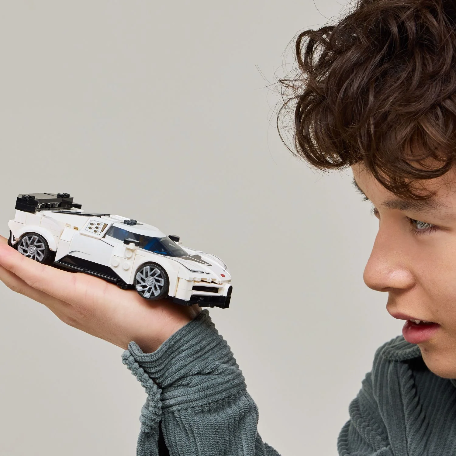 LEGO Speed Champions: Bugatti Centodieci Hyper Sports Car - Image 4