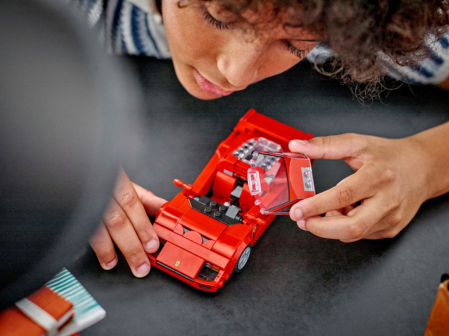 LEGO SPEED CHAMPIONS Ferrari F40 - Image 4