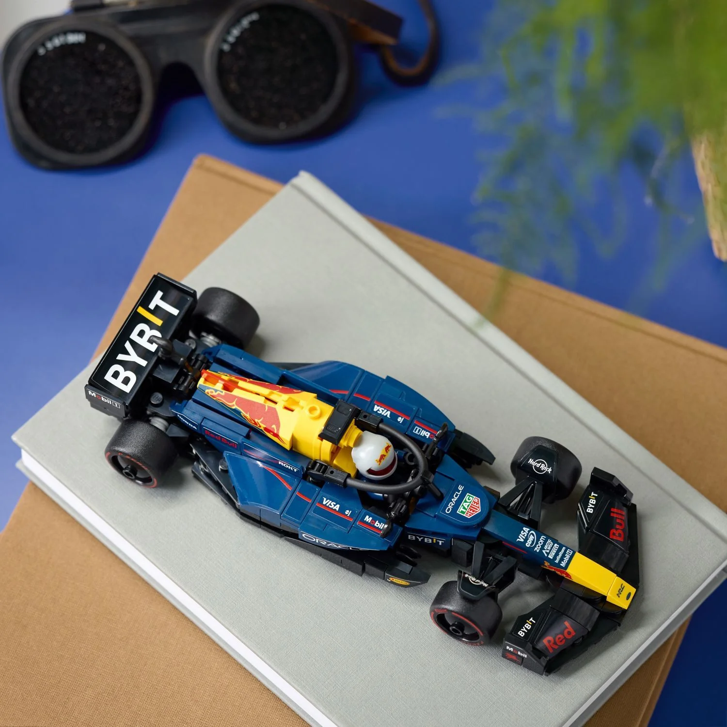 LEGO Speed Champions: Oracle Red Bull Racing RB20 F1® Race Car - Image 10