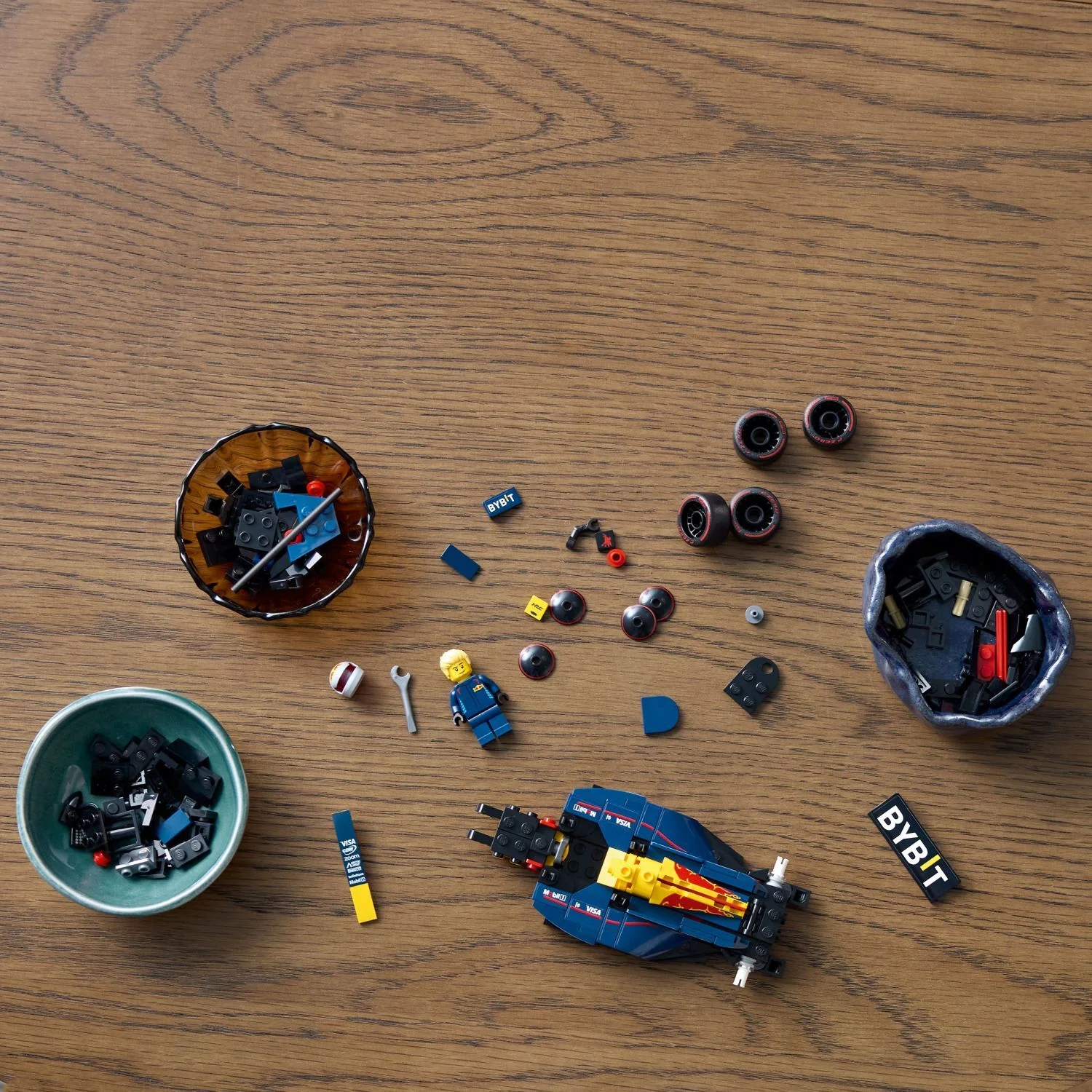 LEGO Speed Champions: Oracle Red Bull Racing RB20 F1® Race Car - Image 8
