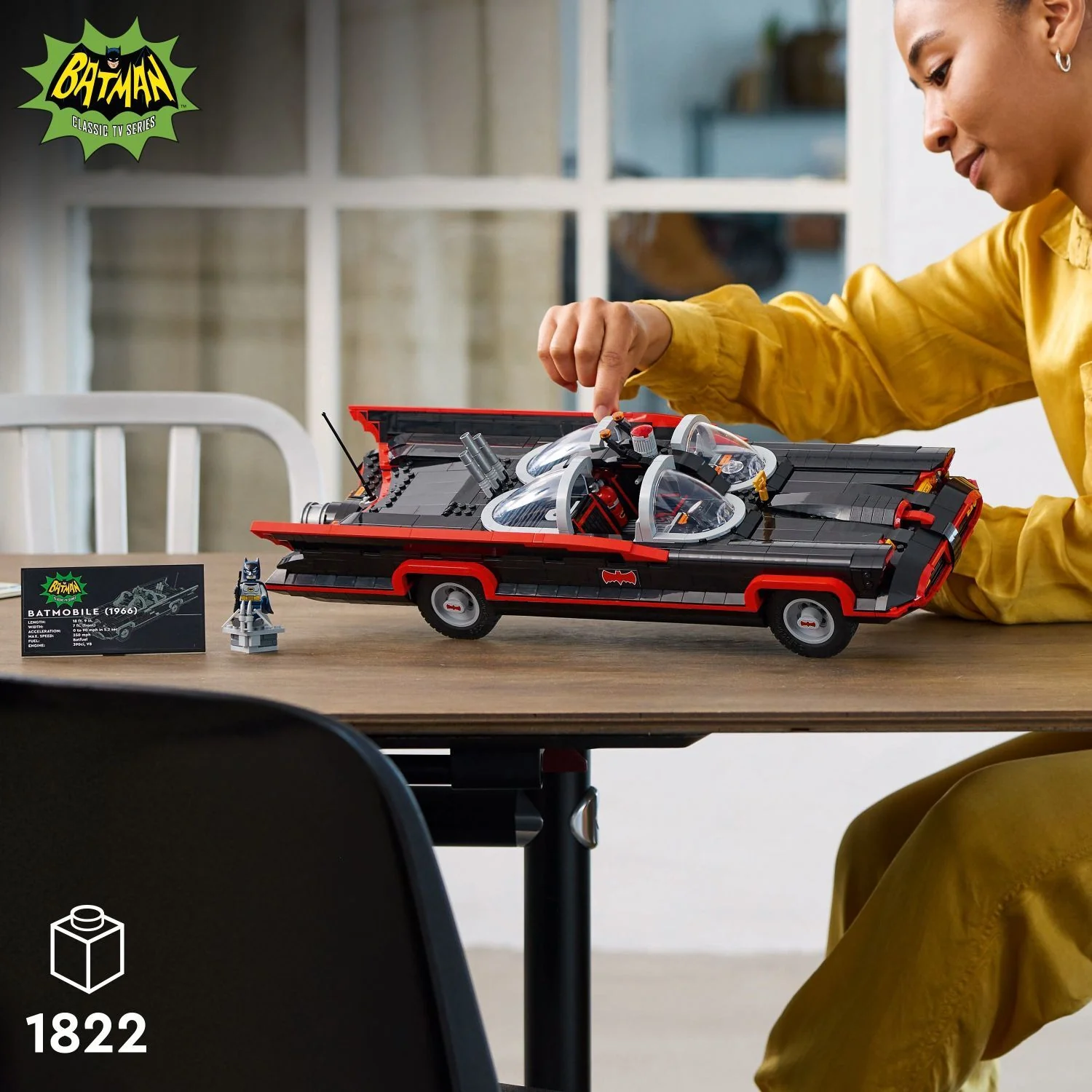 LEGO Super Heroes DC: Batman™: The Classic TV Series Batmobile™ - Image 6
